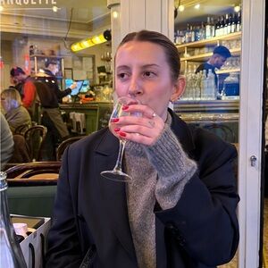 Meet your Posher, Cat